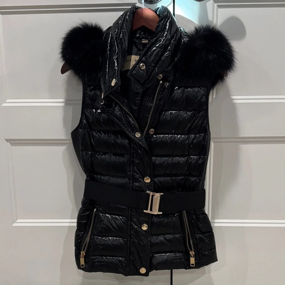 BURBERRY BELTED PUFFER VEST FUR HOOD - Picture 1 of 10